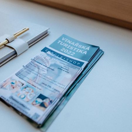 Apartman V Srdci Znojma „Jako Doma“ ズノイモ エクステリア 写真