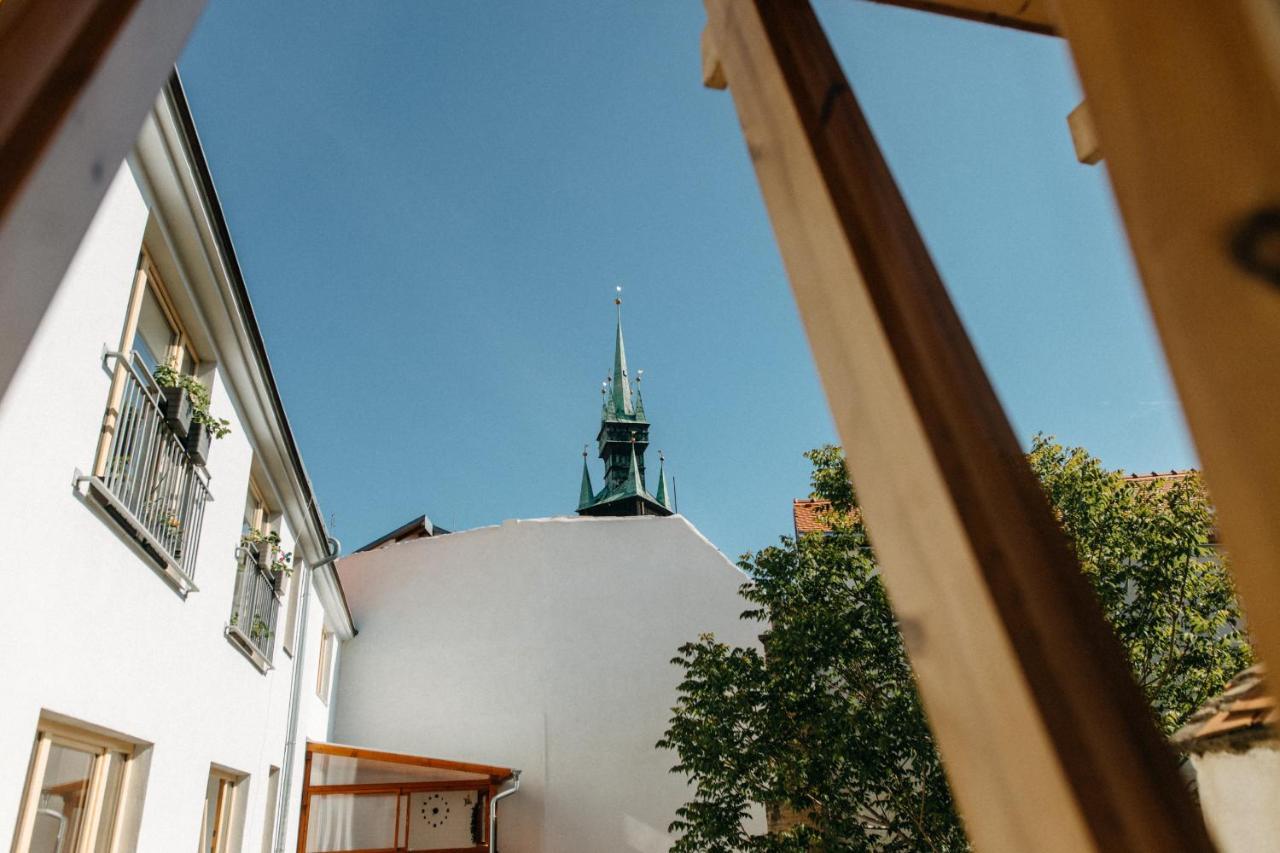 Apartman V Srdci Znojma „Jako Doma“ ズノイモ エクステリア 写真
